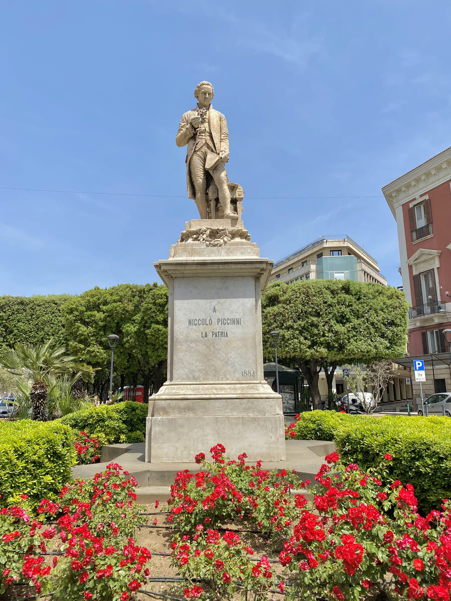 Bari Statua Niccolò Piccinni