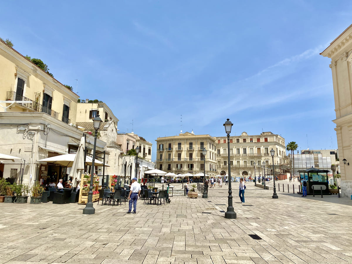 Bari Piazza del Ferrarese