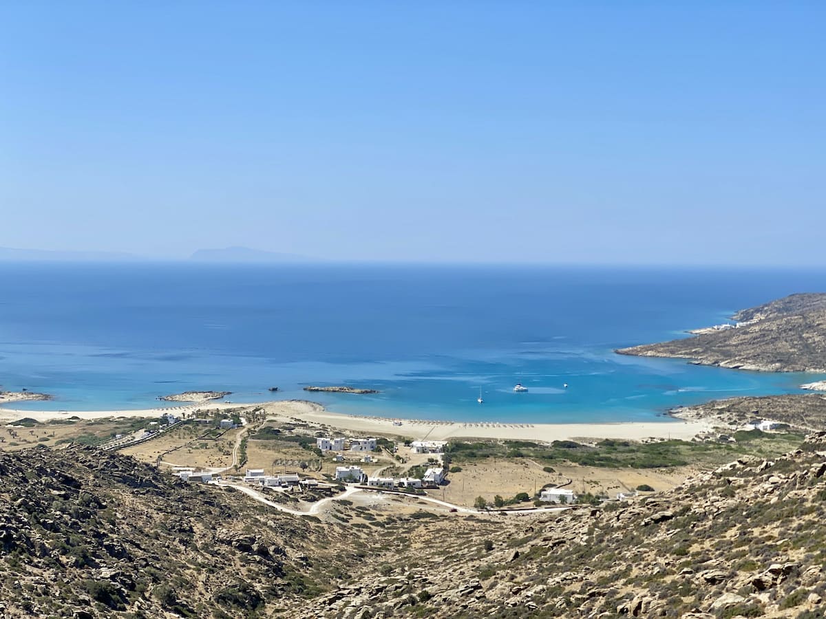 Tris Ekklisies Beach